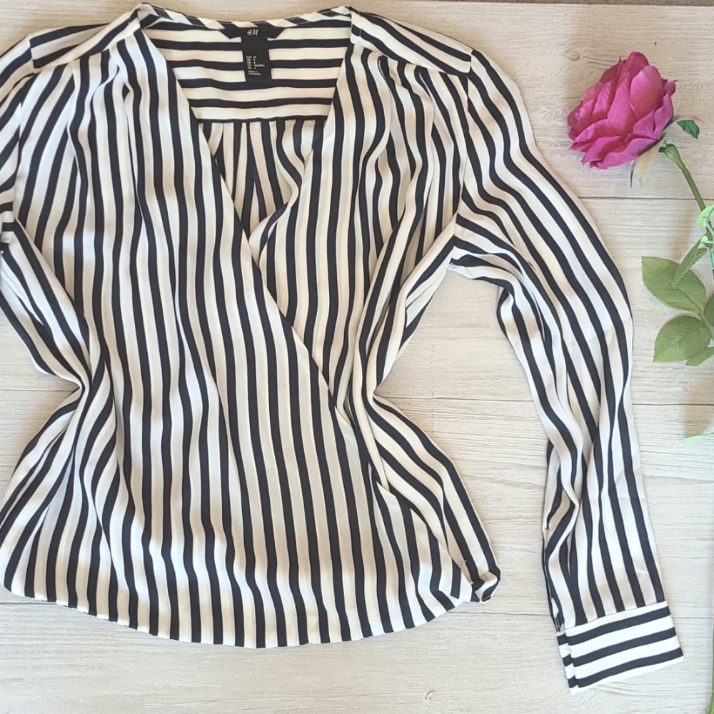 H&M black and white stripes blouse